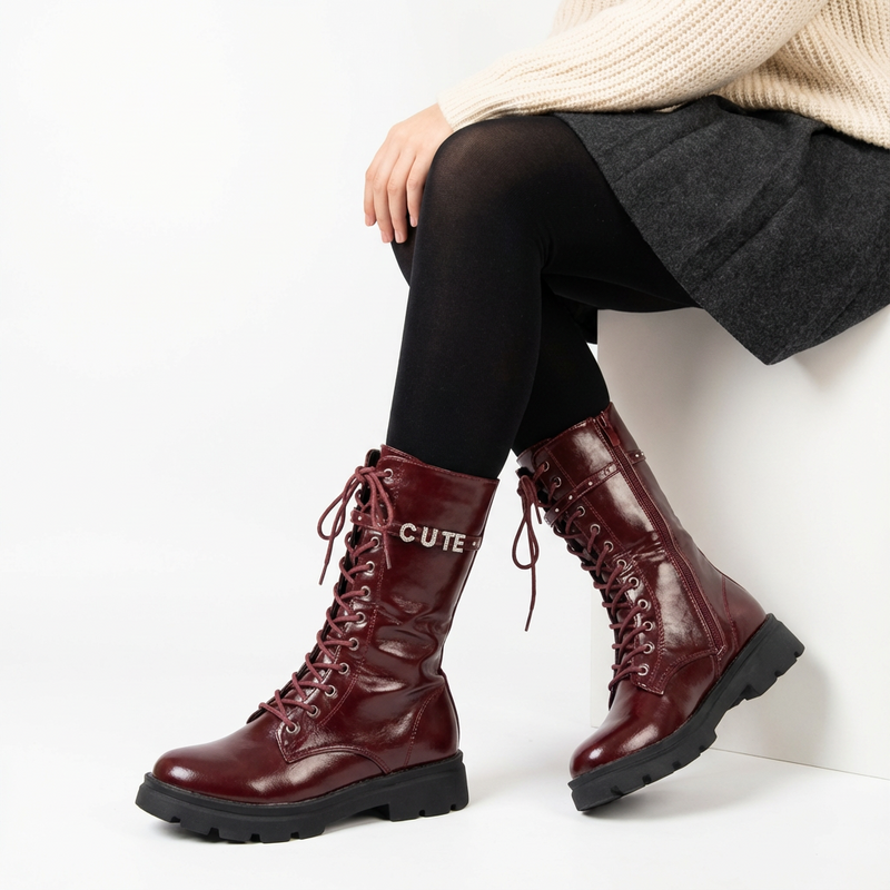 Bottes Fille Combat Chic en Cuir Bordeaux – Importées d’Espagne 🇪🇸